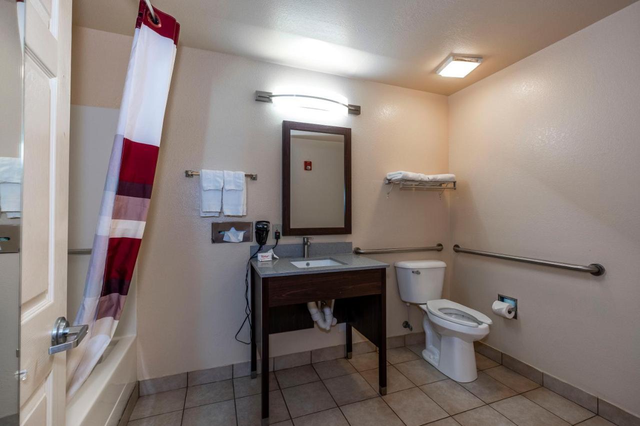 Red Roof Inn Valdosta - University מראה חיצוני תמונה