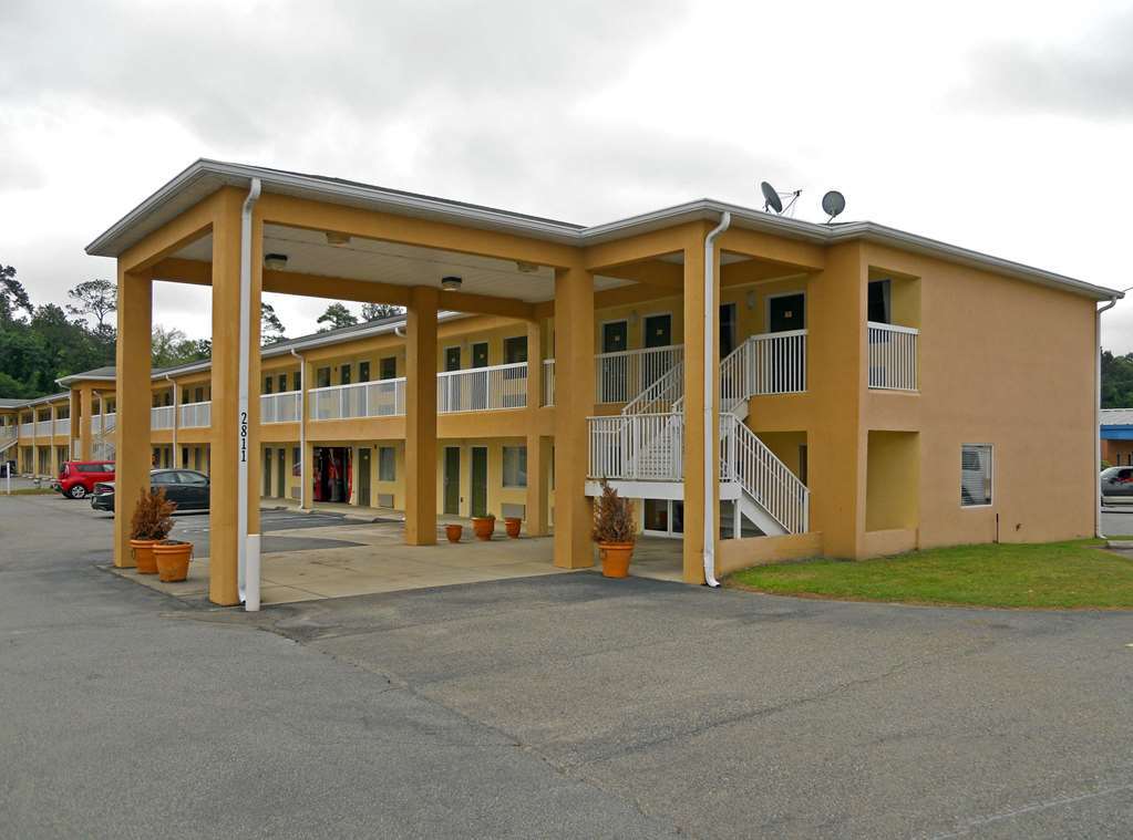 Red Roof Inn Valdosta - University מראה חיצוני תמונה